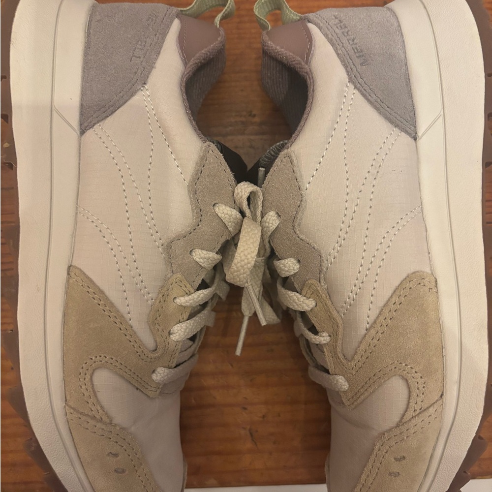 Merrell sneakers - Picture 2 of 5